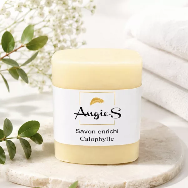Savon Calophylle – Soin Apaisant & Régénérant pour Peaux Sensibles